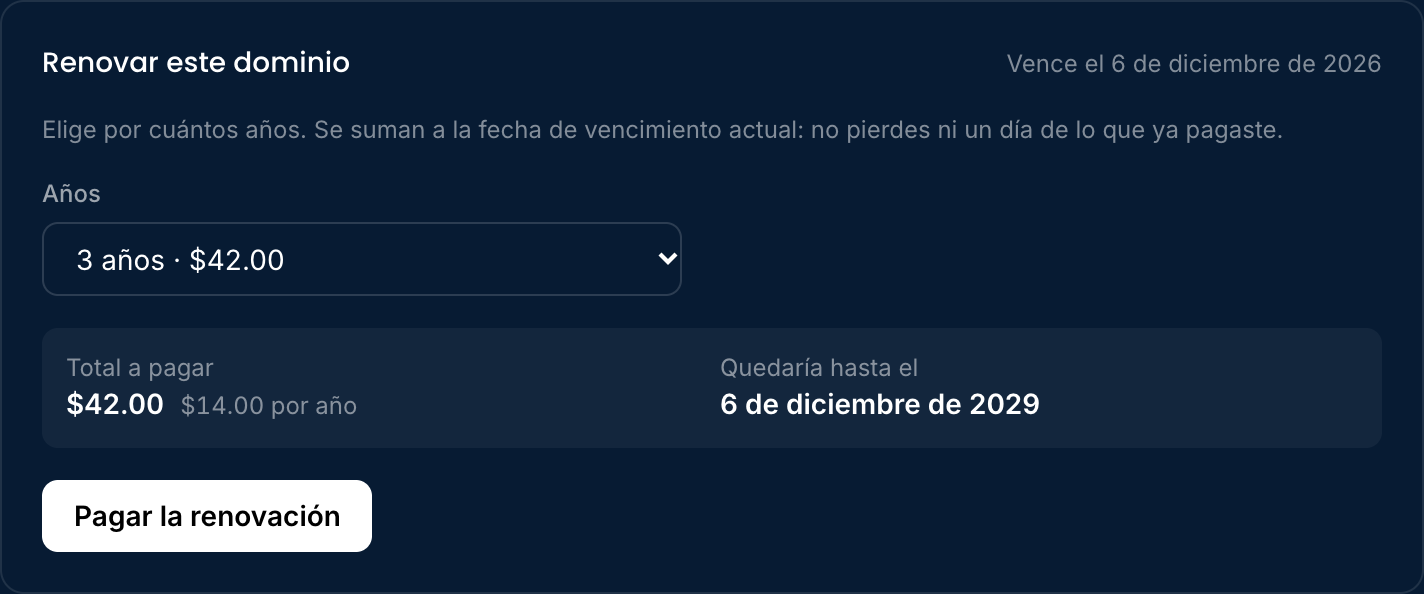 Tarjeta «Renovar este dominio» con tres años elegidos: total a pagar y fecha nueva de vencimiento